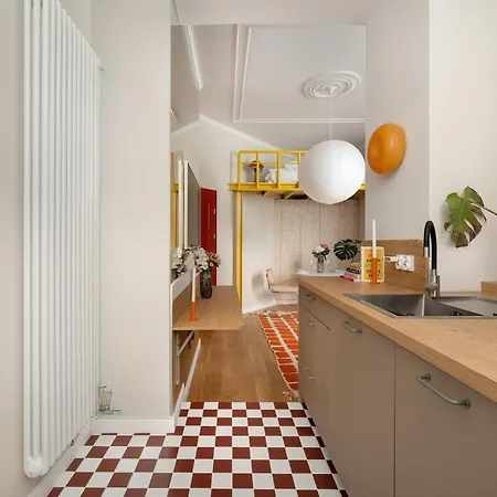 Unique Close To The Center With Balcony By Renters Vratislav